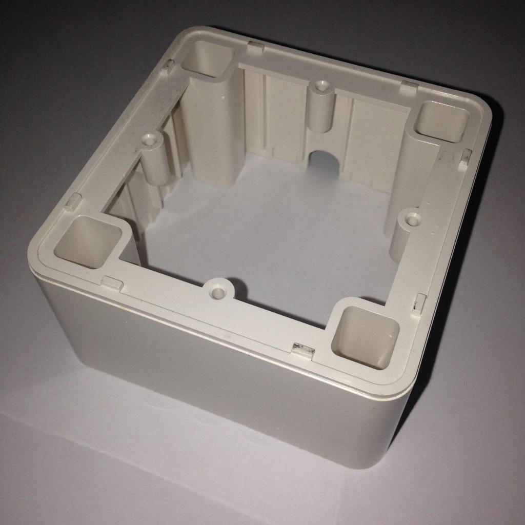 [REGEL-0021] Opbouwkader/doos voor ESC